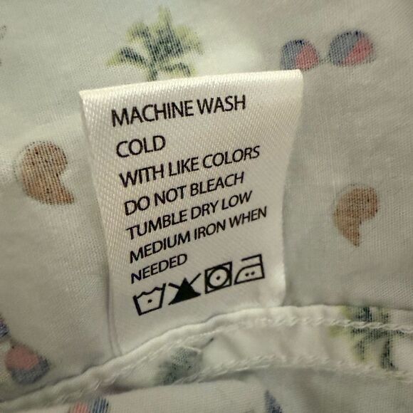 Free Planet White Casual Button Down Shirt with summer Print size M - Picture 7 of 8